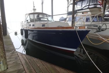38' Grand Banks 1998 Yacht For Sale